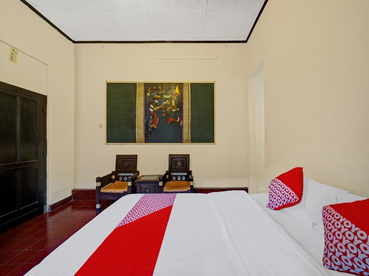 Oyo 90676 Oryza Hotel Yogyakarta Exterior foto