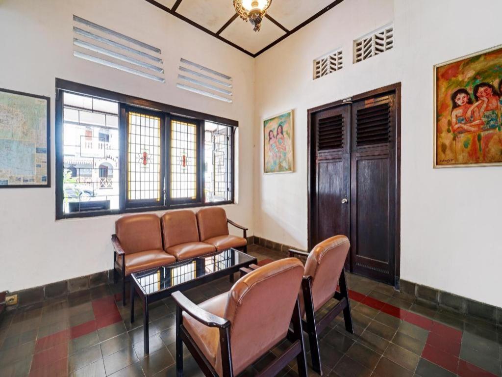 Oyo 90676 Oryza Hotel Yogyakarta Exterior foto